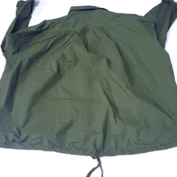 Thread Story Green ButtonDown Shirt - Picture 3 of 7